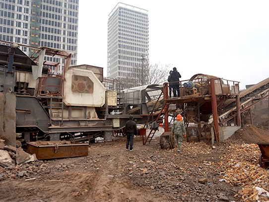 聊一聊建筑垃圾用什么破碎机效果好