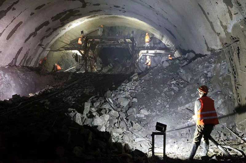 隧道挖掘过程